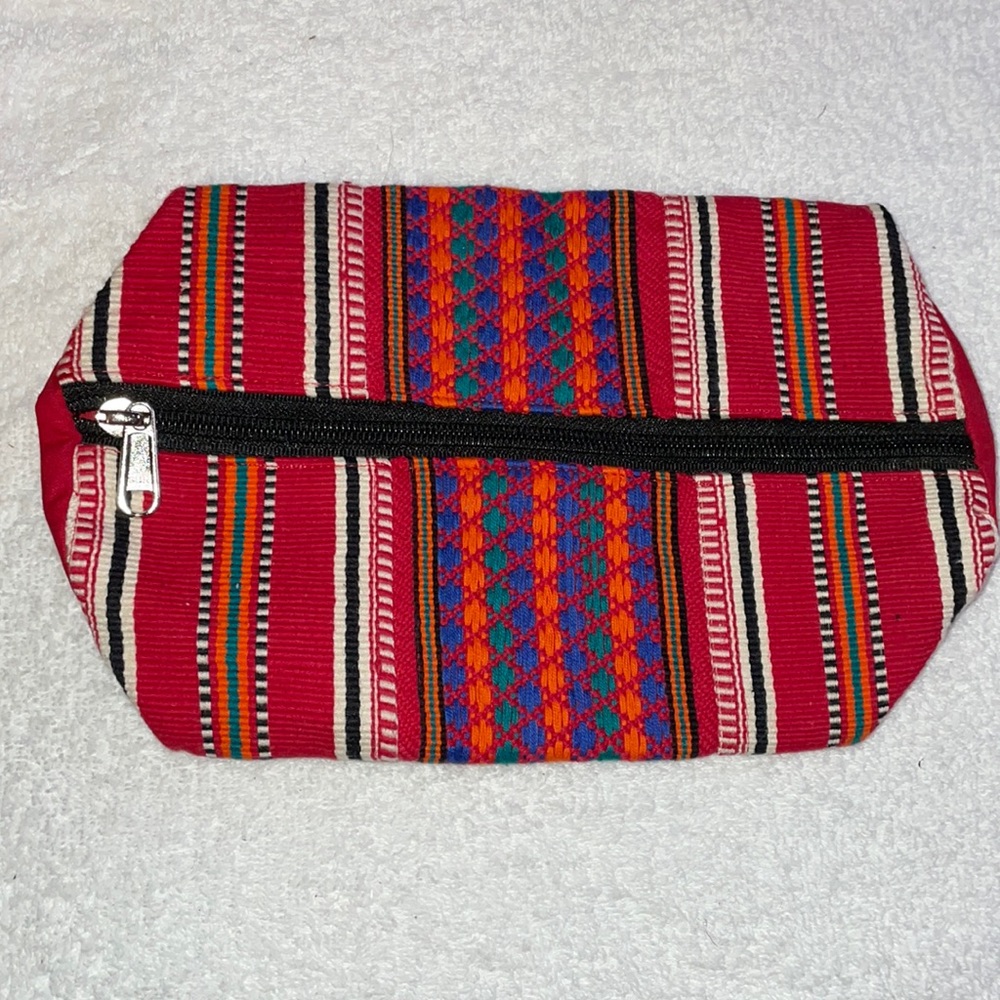 Novica case